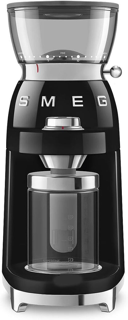 Smeg, Młynek do kawy CGF03BLEU, 15 stopni mielenia, pojemnik na ziarna kawy 240 g, regulowana ilość mielenia, z systemem antystatycznym, 150 W, czarny