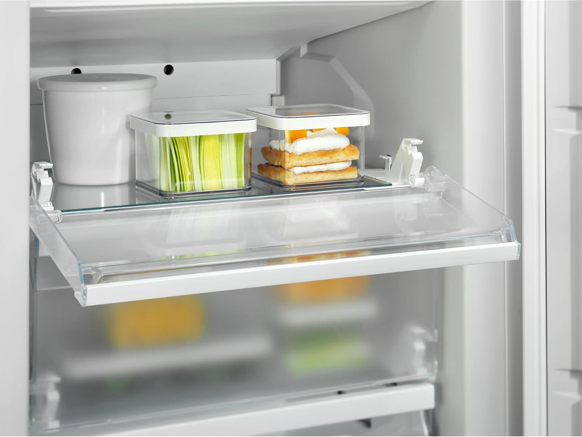 Electrolux EUN7NE18S zamrażarka pionowa do zabudowy, seria 700 No Frost, 212 l (700 cm³), wysokość 177,2 cm, klasa energetyczna E, funkcja FastFreeze i alarm drzwi